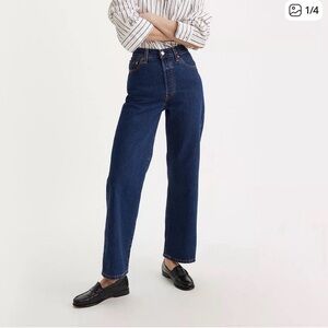 Levi's Ribcage Straight in dark indigo rinse. Size 29 waist. NWOT